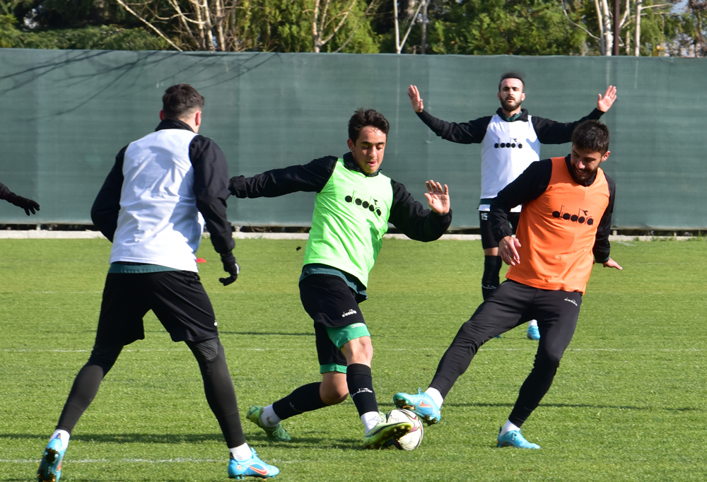 Denizlispor’da hedef üst sıralar